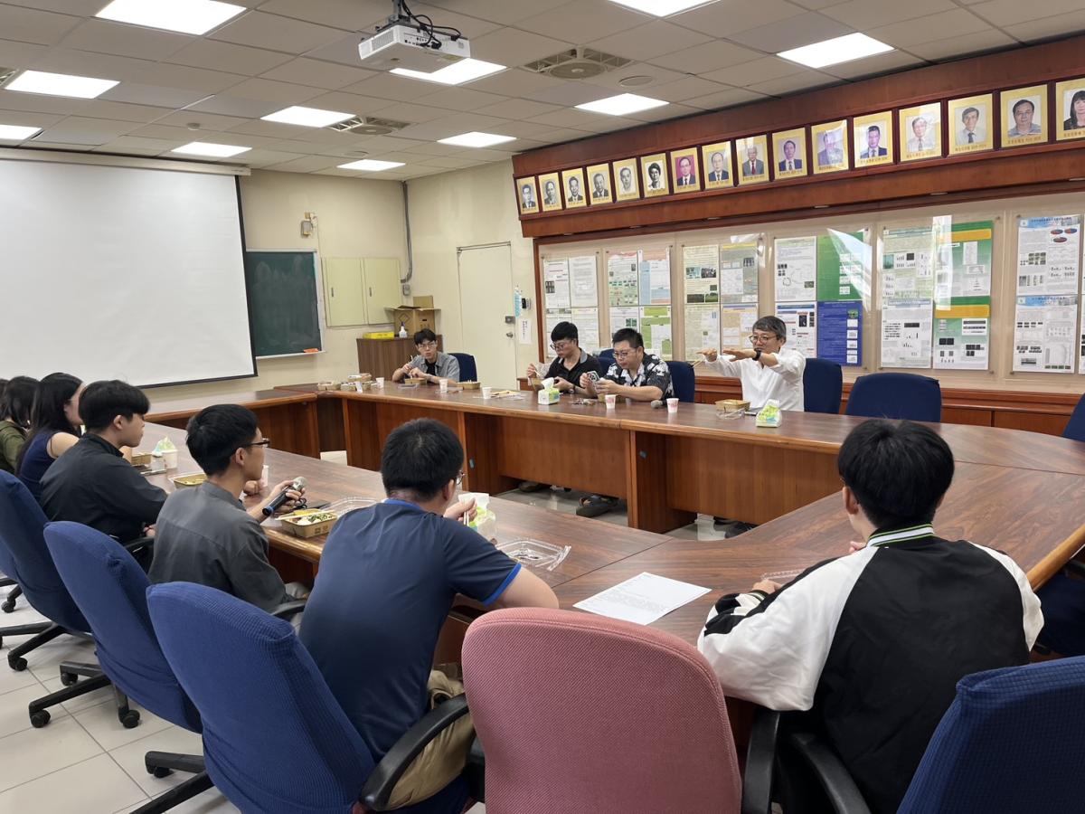 115/10/29與韓國申博士午餐交流分享